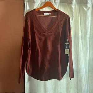 RD Style Stitch Fix Josslyn V Neck Sweater Curve Hem Knit Rust Brown NWT Size L